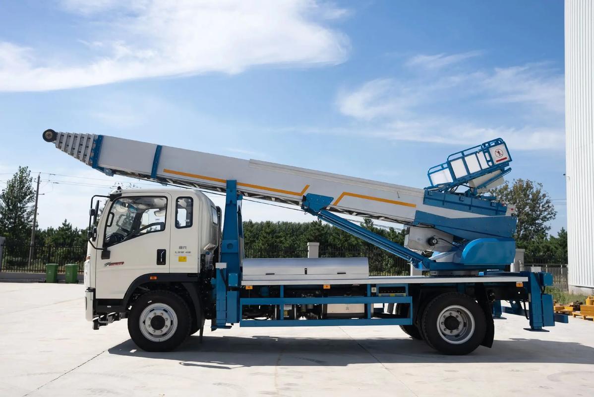 洪雅云梯上料车租赁费用