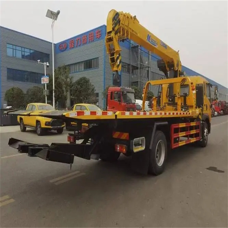 洪雅附近小随车吊出租电话，轻松解决搬运烦恼